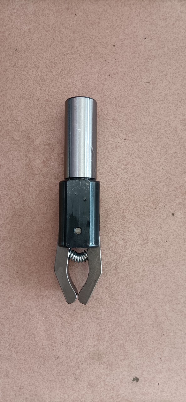 鹰潭批发数控车拉料器拉料器开闭爪规格16柄20柄25柄32柄s16s25柄