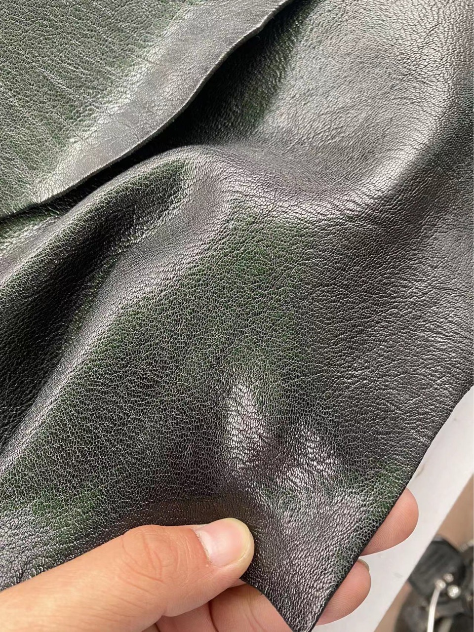 植鞣羊皮真羊皮厚羊皮黑羊皮包包材料