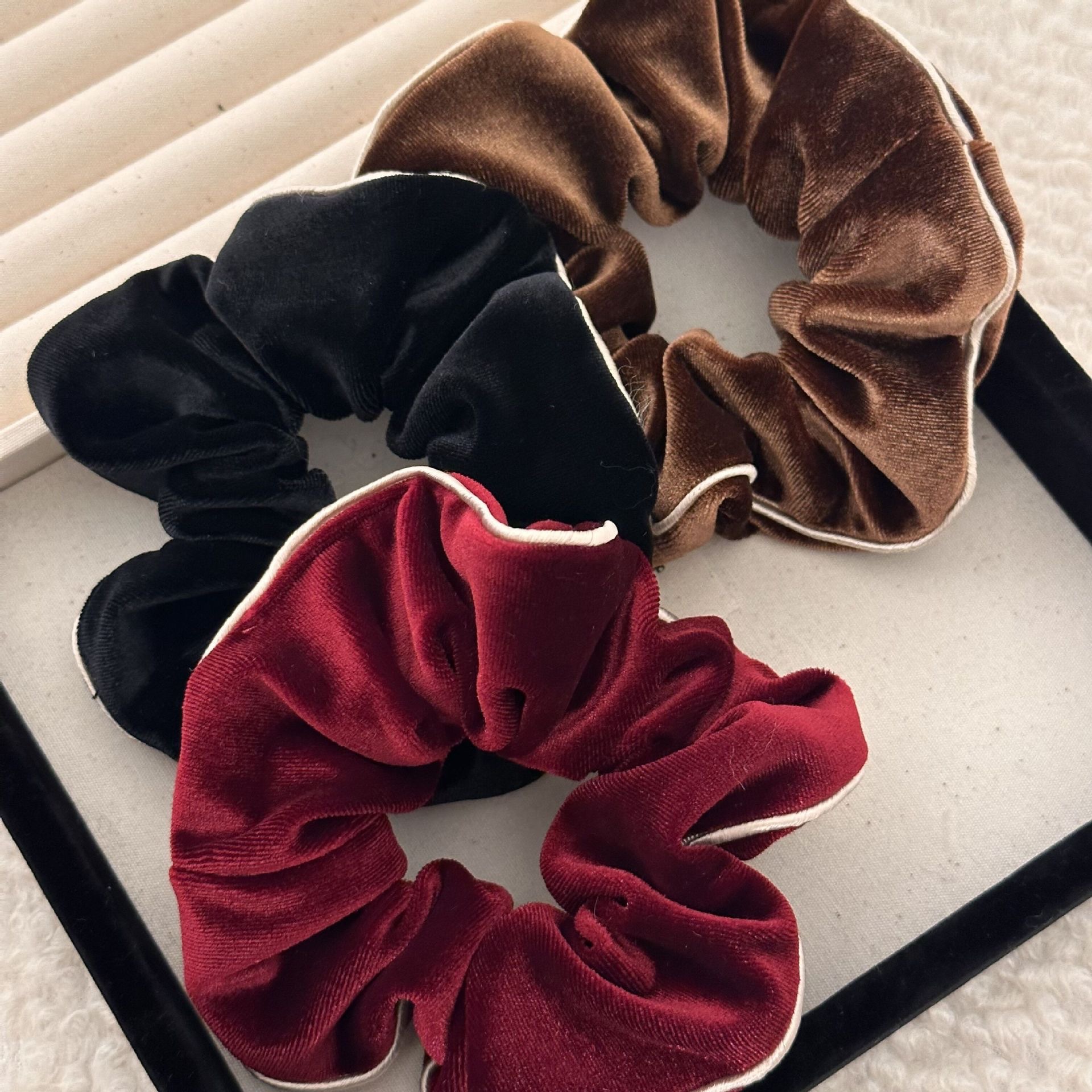 新款高级感丝绒发圈大肠圈网红扎头发圈盘发头绳气质发绳发圈批发