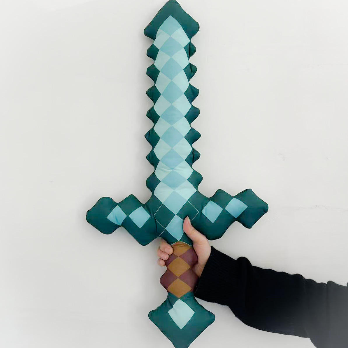 我的世界游戏周边钻石剑包容玩具模型儿童游戏道具