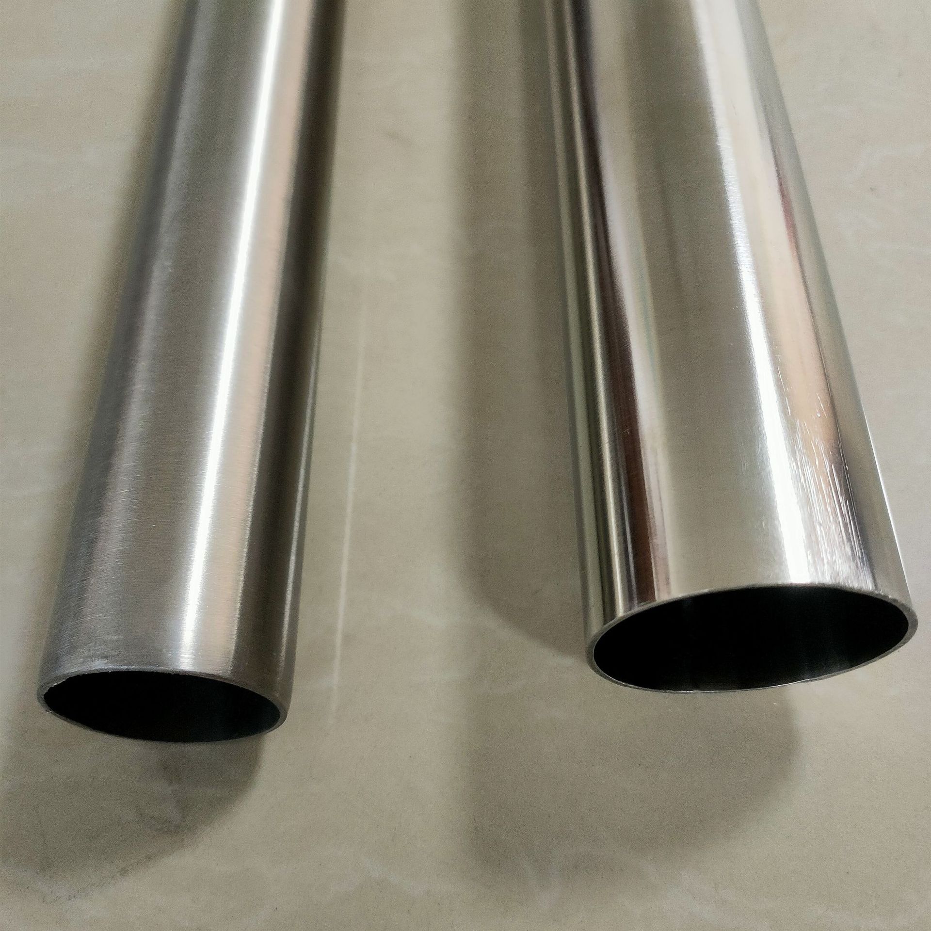 304不锈钢装饰管 sus304不锈钢管 不锈钢方管201不锈钢装饰圆管