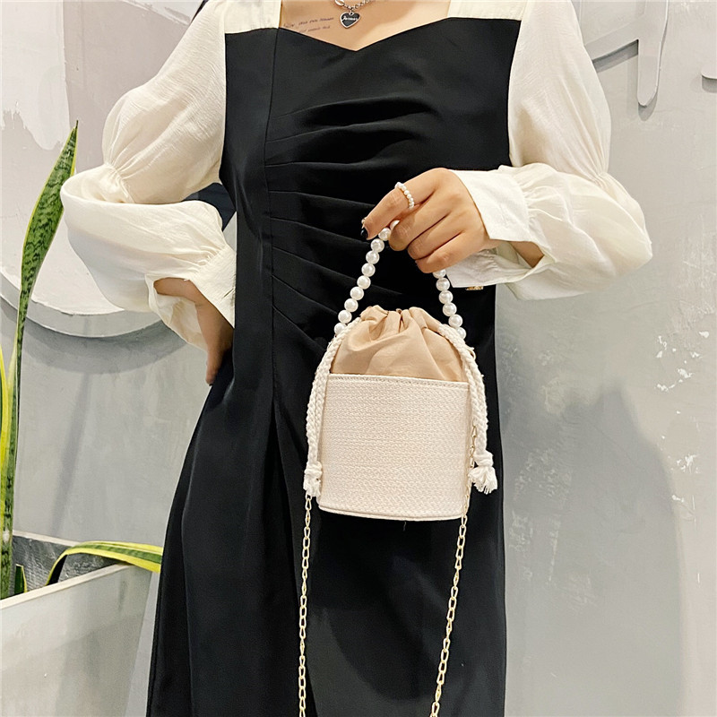 Blue Cool Women's Summer 2021 New Fashion Shoulder Messenger Bag Pearl Chain Portable Korean Straw Plaited Bucket Bag