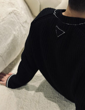 冬季新款高端线条三角标刺绣针织羊毛衫男宽松长袖毛衣打底衫加厚