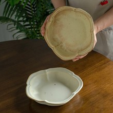 粗陶花瓣型陶瓷碗浮雕深碗中式复古菜碗家用汤碗面碗点心碟凉菜碟