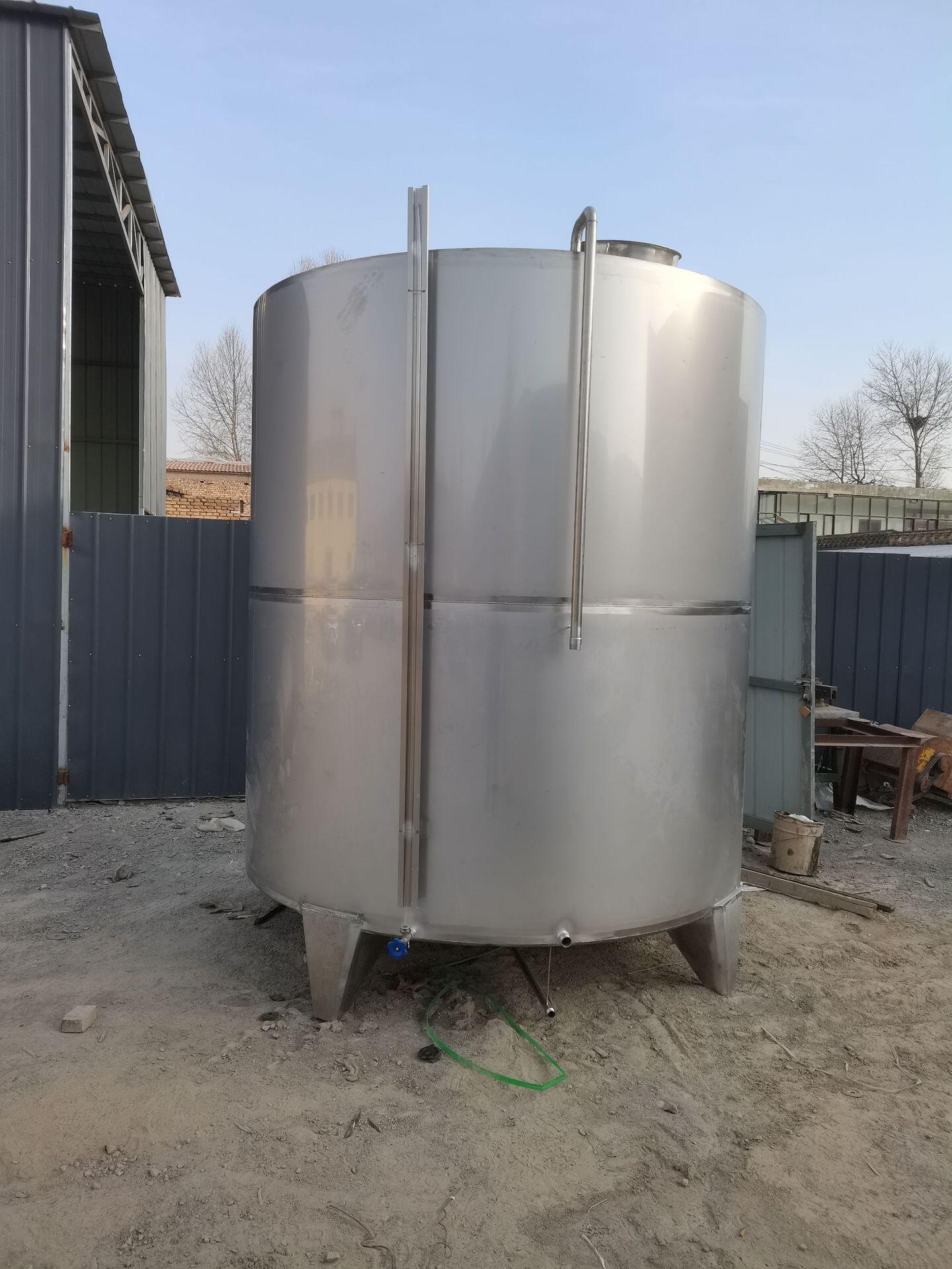 不锈钢各种酒罐储酒罐发酵罐酿酒设备