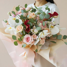 厂家批发节日新款鲜花花束包装纸卡芬纸韩式高级感包装纸DIY
