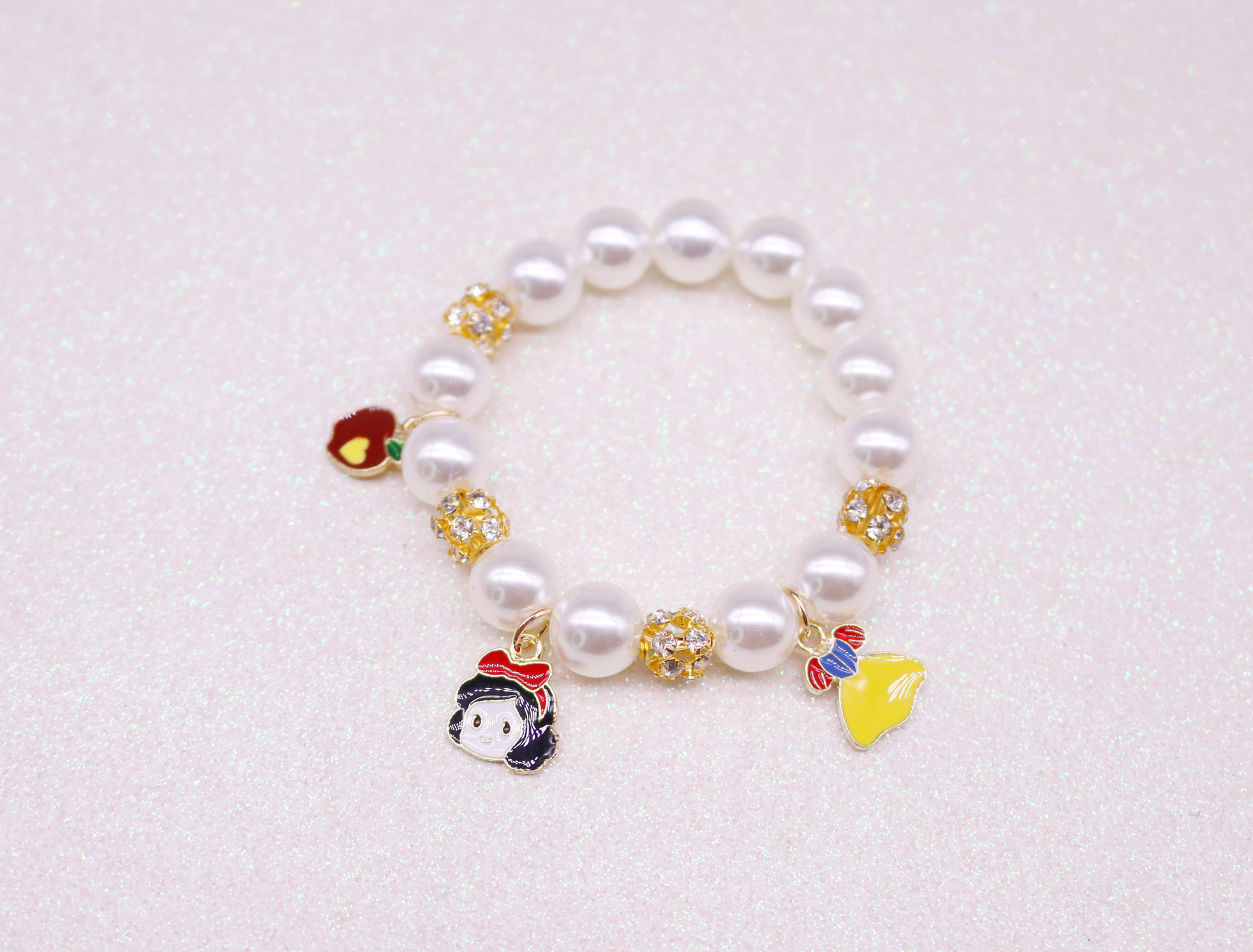 儿童仿珍珠手链宝宝手环女童可爱时尚金穗挂件配饰手镯