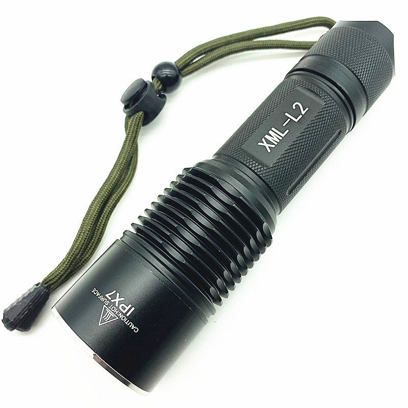 批发强光手电筒 f13-l2灯珠 led充电远射骑行手电筒 户外照明手电