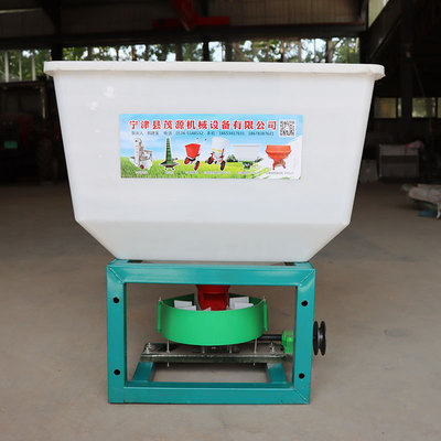 塑料皮带撒肥机 农用小麦复合肥施肥器拖拉机施肥器