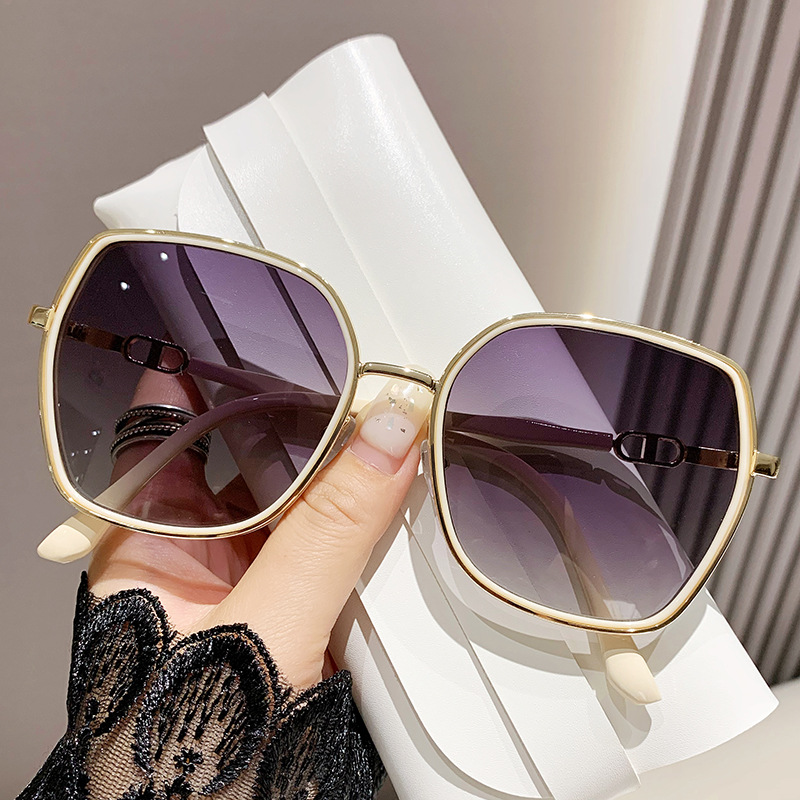 New Polarized Sunglasses Women's Uv-Proof Large Frame Internet Celebrity Sunglasses Trendy Bright Edge High-Grade Driving Sun-Proof Glasses