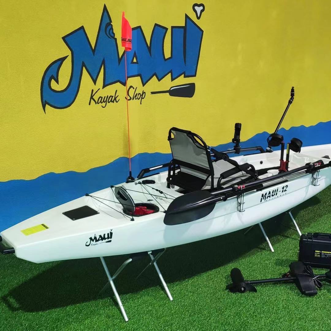 银河单人脚踏皮划艇k8 路亚钓鱼船可加装动力 塑料硬艇 厂家直销