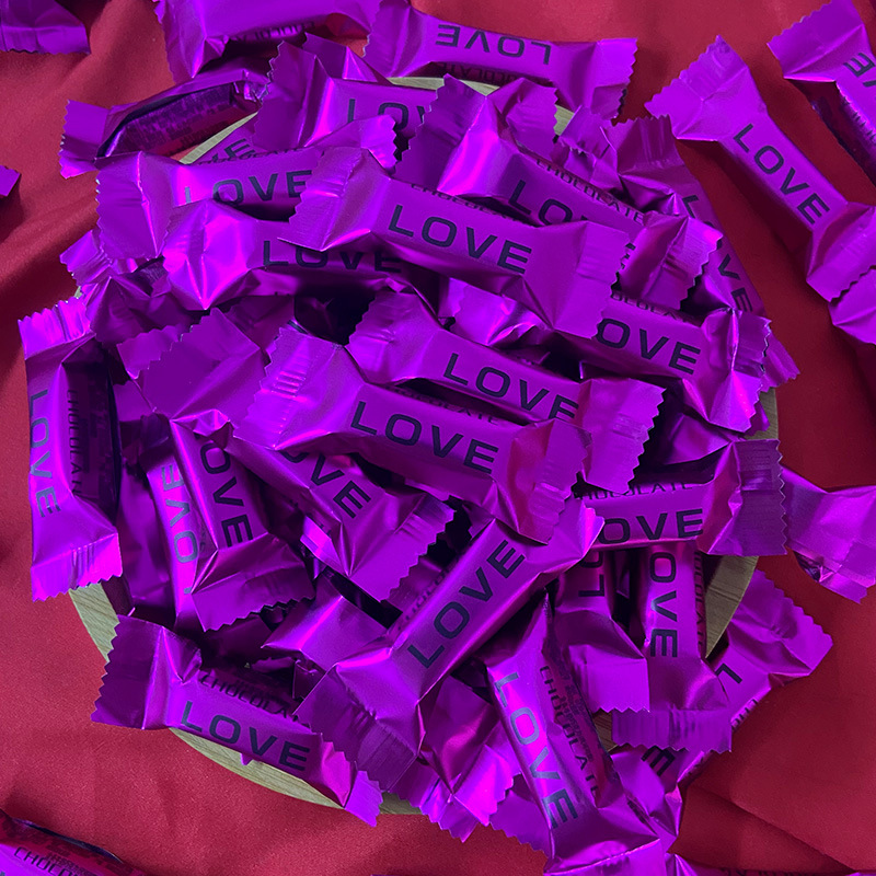 %以下产品类别牛奶巧克力热卖月份全年包装规格红色love款,紫色love款