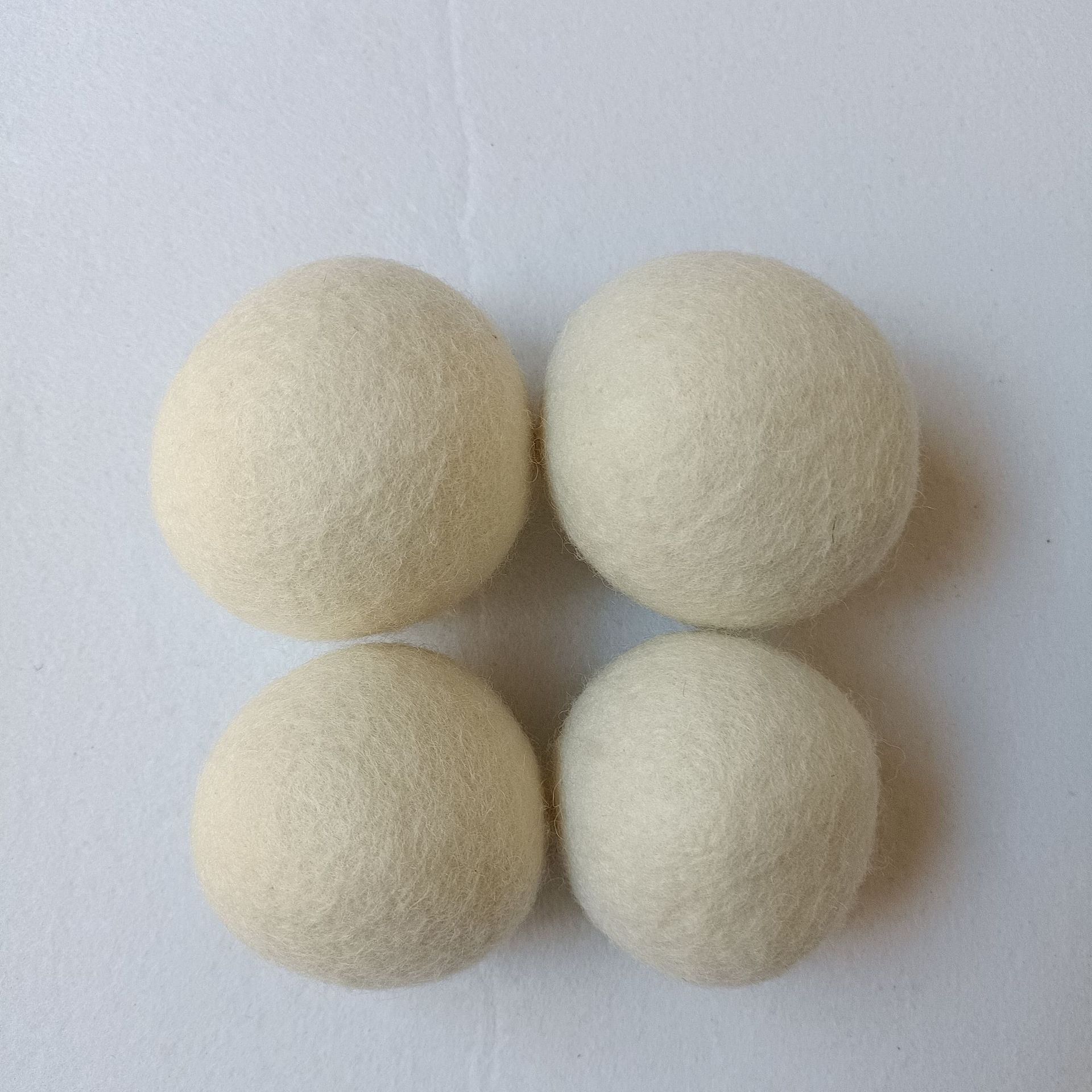 羊毛干燥球除皱除静电蓬松衣物毛毡球吸水吸潮烘干球