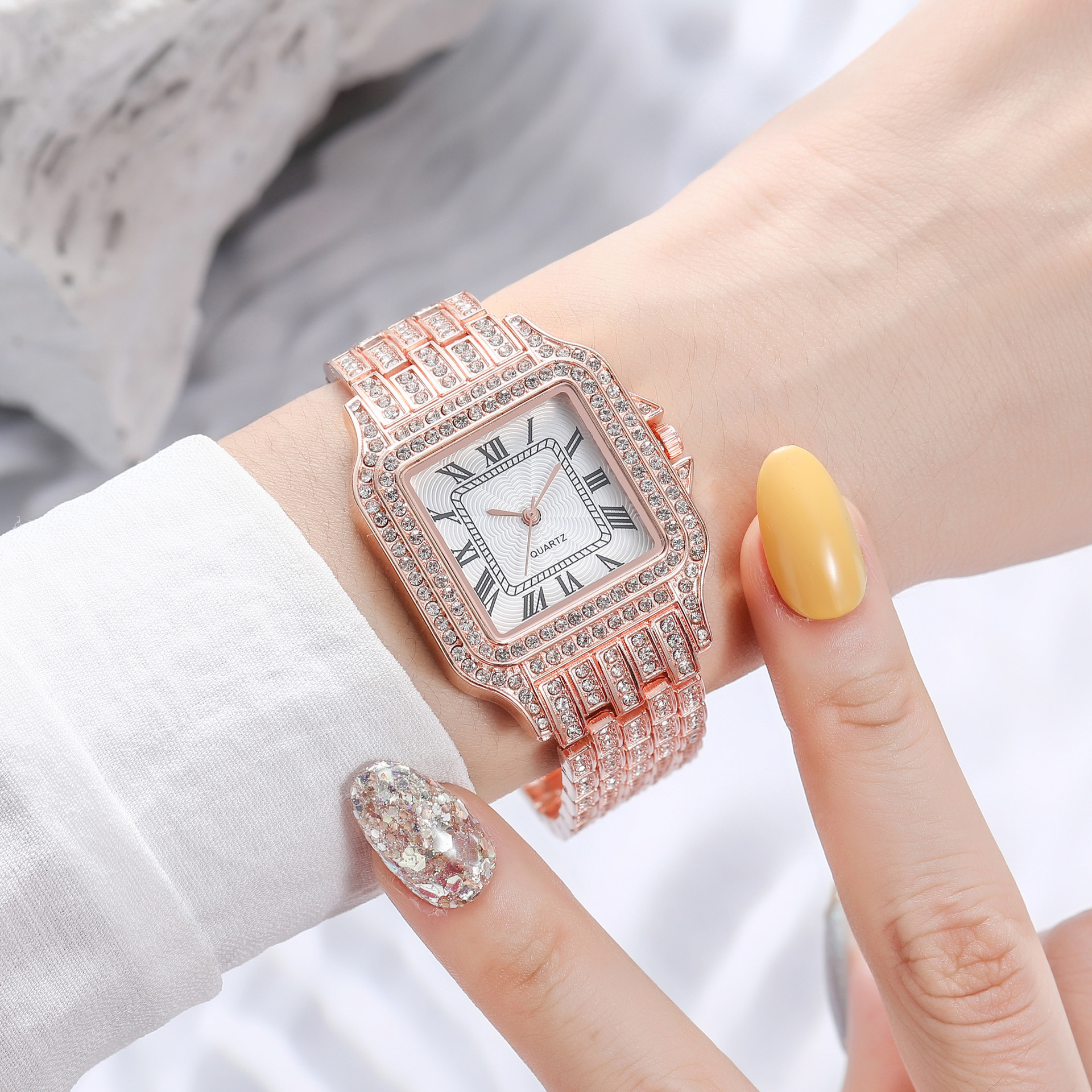 跨境外贸方形镶钻钢带女生手表满钻罗马数字石英腕表抖音直播热卖