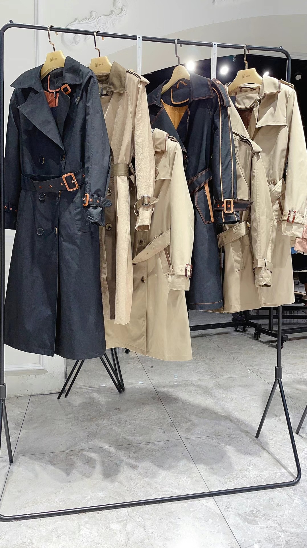 mili设计师风衣外套高端品牌女装折扣批发深圳南油女装西装尾货