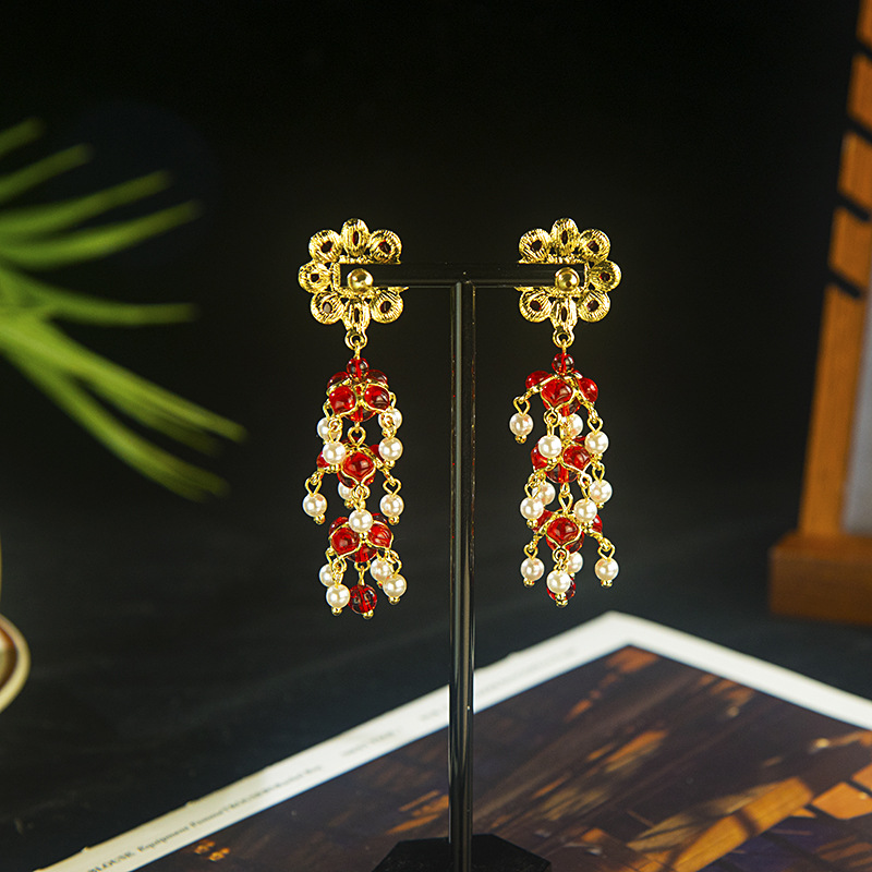 中国风过年耳饰个性气质红色喜庆灯笼流苏耳环长款珍珠耳坠女新款