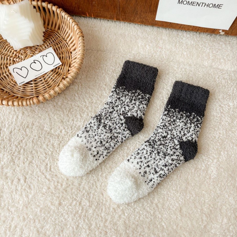 Socks Winter Women's Mid-Calf Autumn New Coral Fleece plus Velvet Women's Half Velvet Socks Starry Confinement Home Sleeping Socks