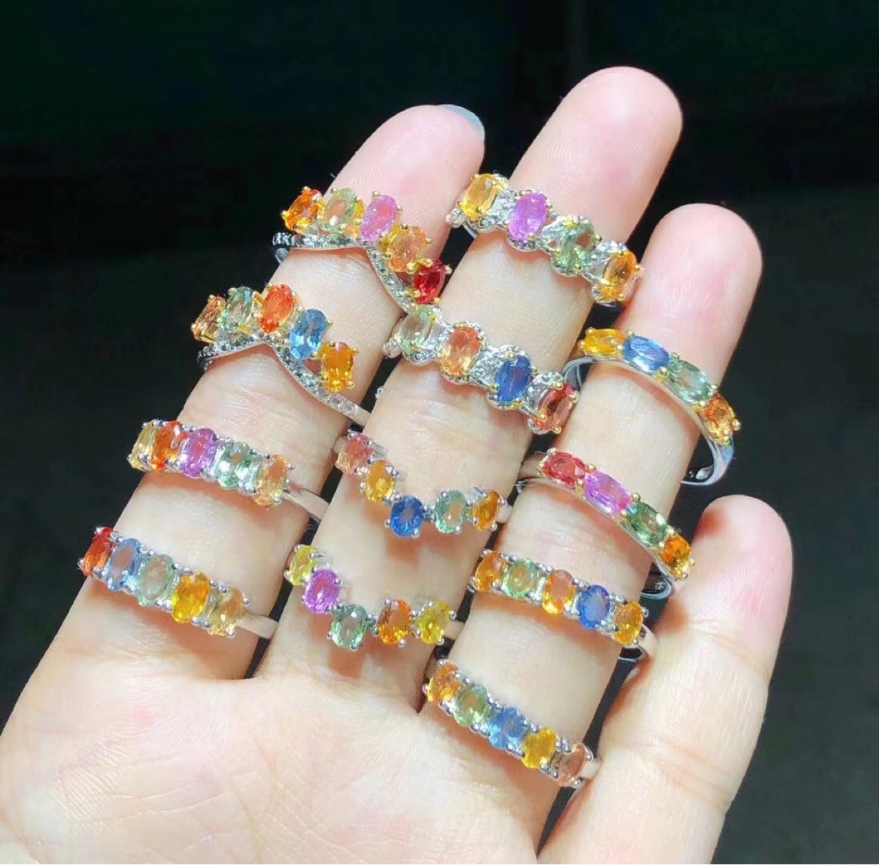 天然斯里兰卡彩色蓝宝石s925镶嵌戒指 火彩好 彩虹色排戒 款式多