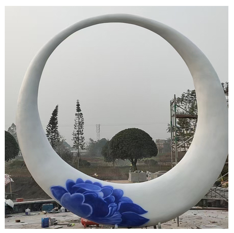 不锈钢月亮雕塑定制广场户外城市园林镜面镂空发光圆环水景雕塑