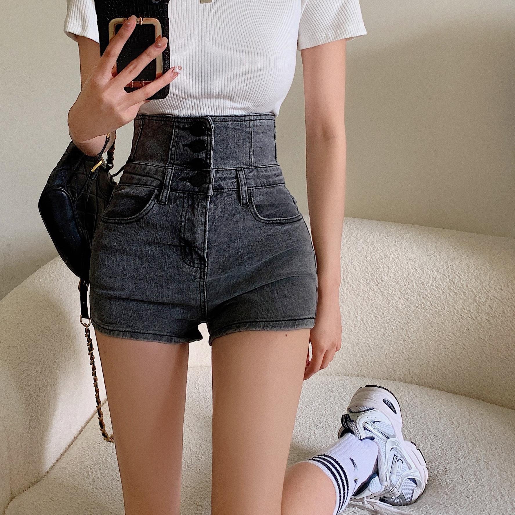 实拍  超高腰收腹单排扣牛仔短裤女ins超火个性修身热裤