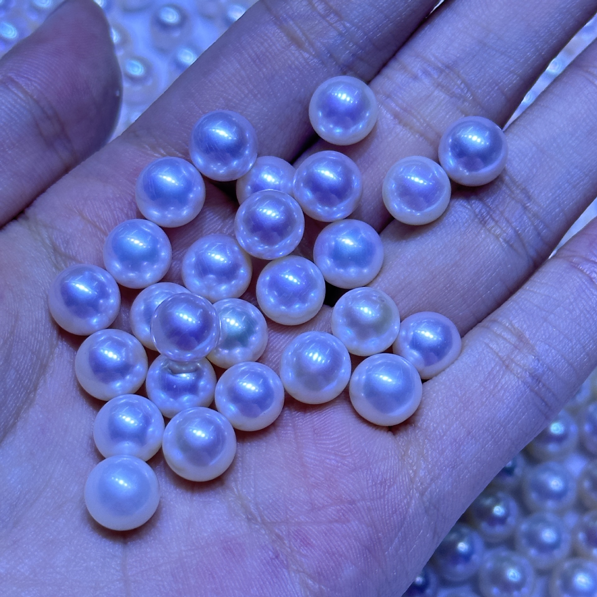 8-9淡水珍珠正圆基本无暇ak裸珠颗粒批发销售可diy散珠颗粒裸珠