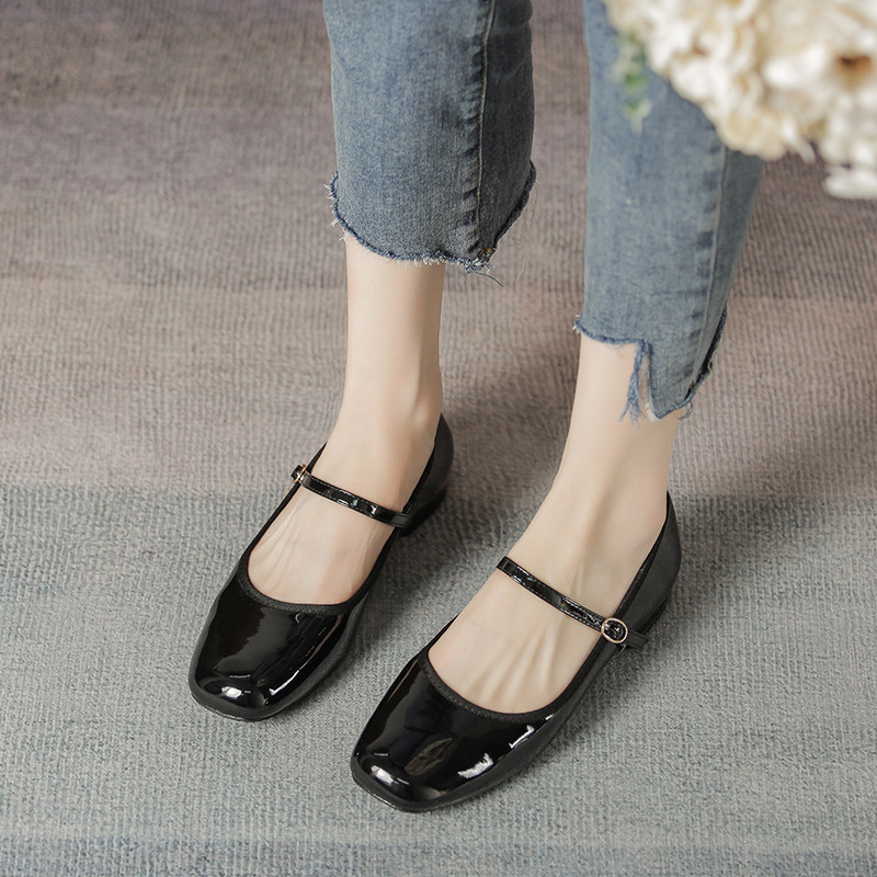 平替工厂牛皮女鞋2024惠州越鑫旺新款鞋子女生工作穿平底豆豆鞋女