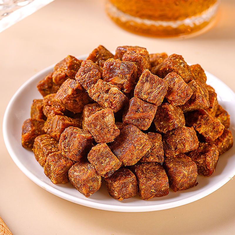 香辣味牛肉粒独立包装牛肉干办公室网红即熟食零食小吃散装批发