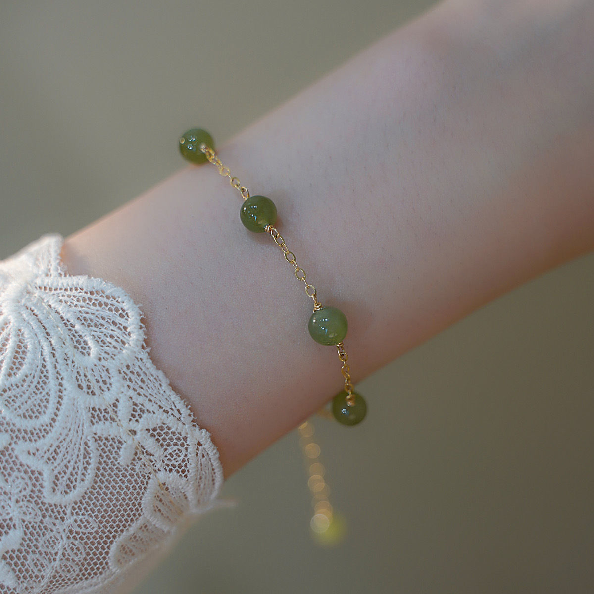 新款网红直播田玉手链简约气质小众设计高级感轻奢森女闺蜜学生