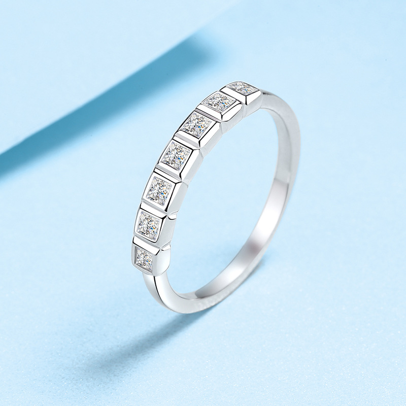 s925银戒指女新款时尚公主方7公主莫桑石戒子镀pt950铂金结婚送礼