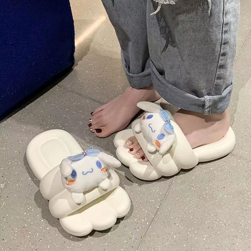 2023 New Women's Outdoor Cartoon Sandals Cute Sweet Soft Bottom Non-Slip Home Slip-on Slippers