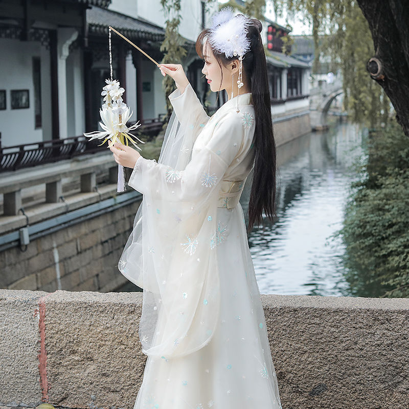 原创汉服女古风广袖流仙裙改良版连衣裙古装民族舞蹈仙气秋冬套装