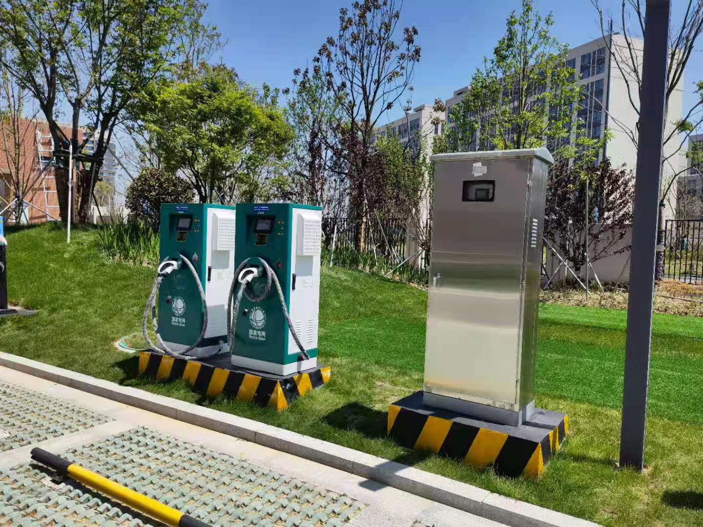 运营商用直流快速充电桩 120千瓦扫码充电桩 100kw联网快充充电桩