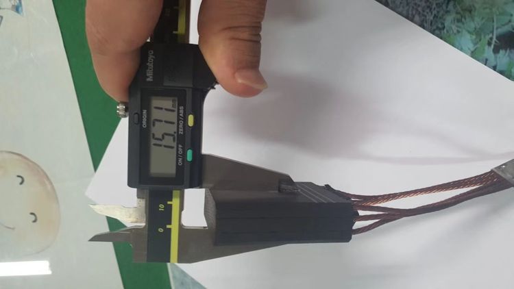 de7000 emd 9578681机车碳刷尺寸15.71x50.56x53-阿里巴巴