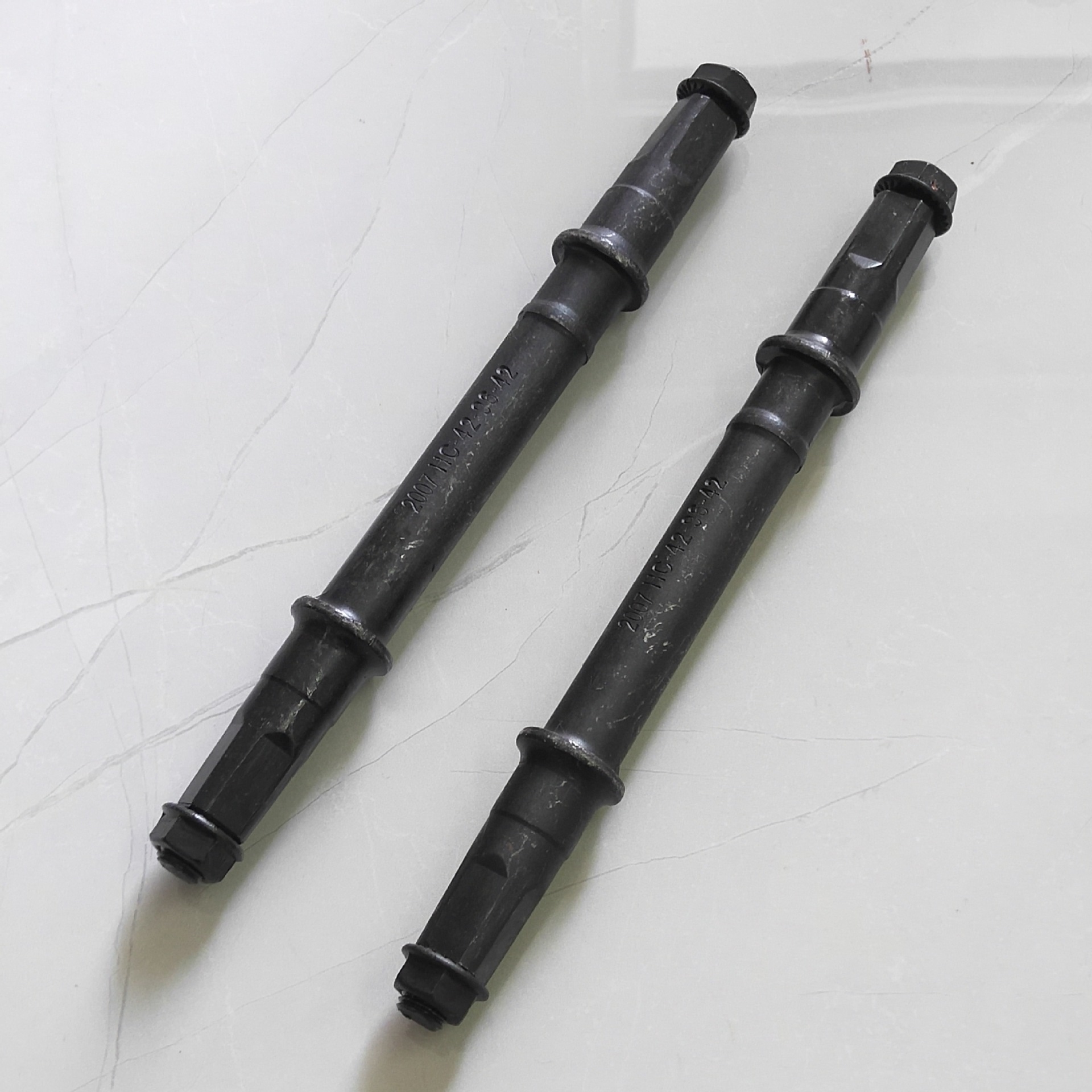 供应自行车配件abcd型中轴自行车镀光中轴电动车中轴