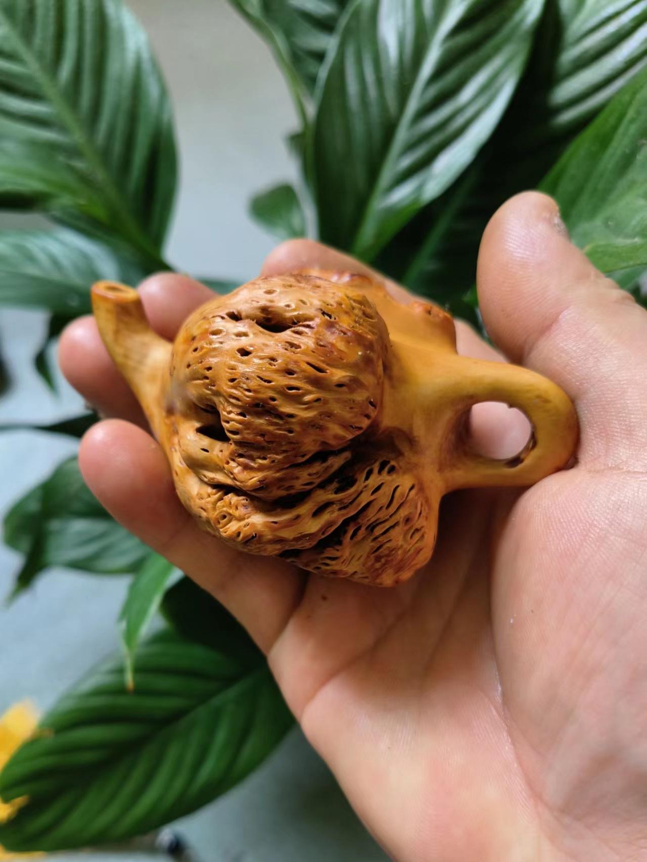 贵州特产檬子木原木带手绳手把件木雕文玩按摩红木棒工艺品观赏件