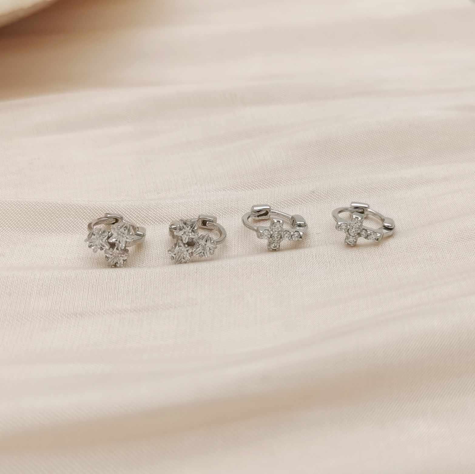 通体925银(精致小巧十字三个五角星耳扣)日韩简约小清新耳饰