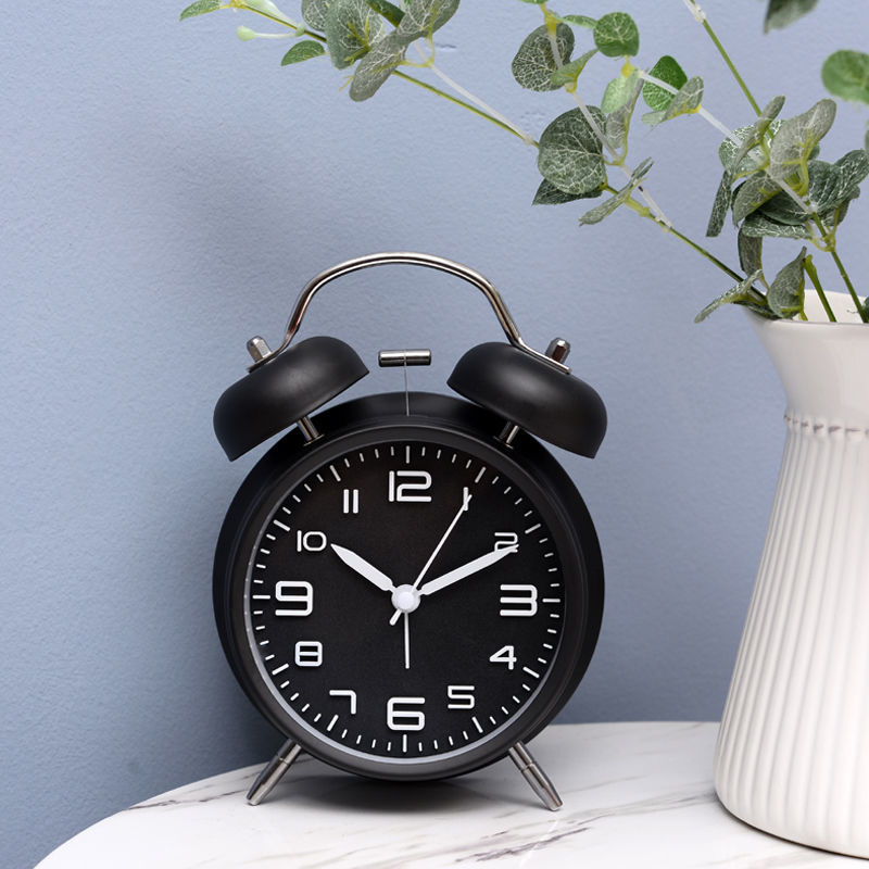 包邮闹钟学生闹铃网红静音简约ins钟表可充电时钟金属夜光男女小