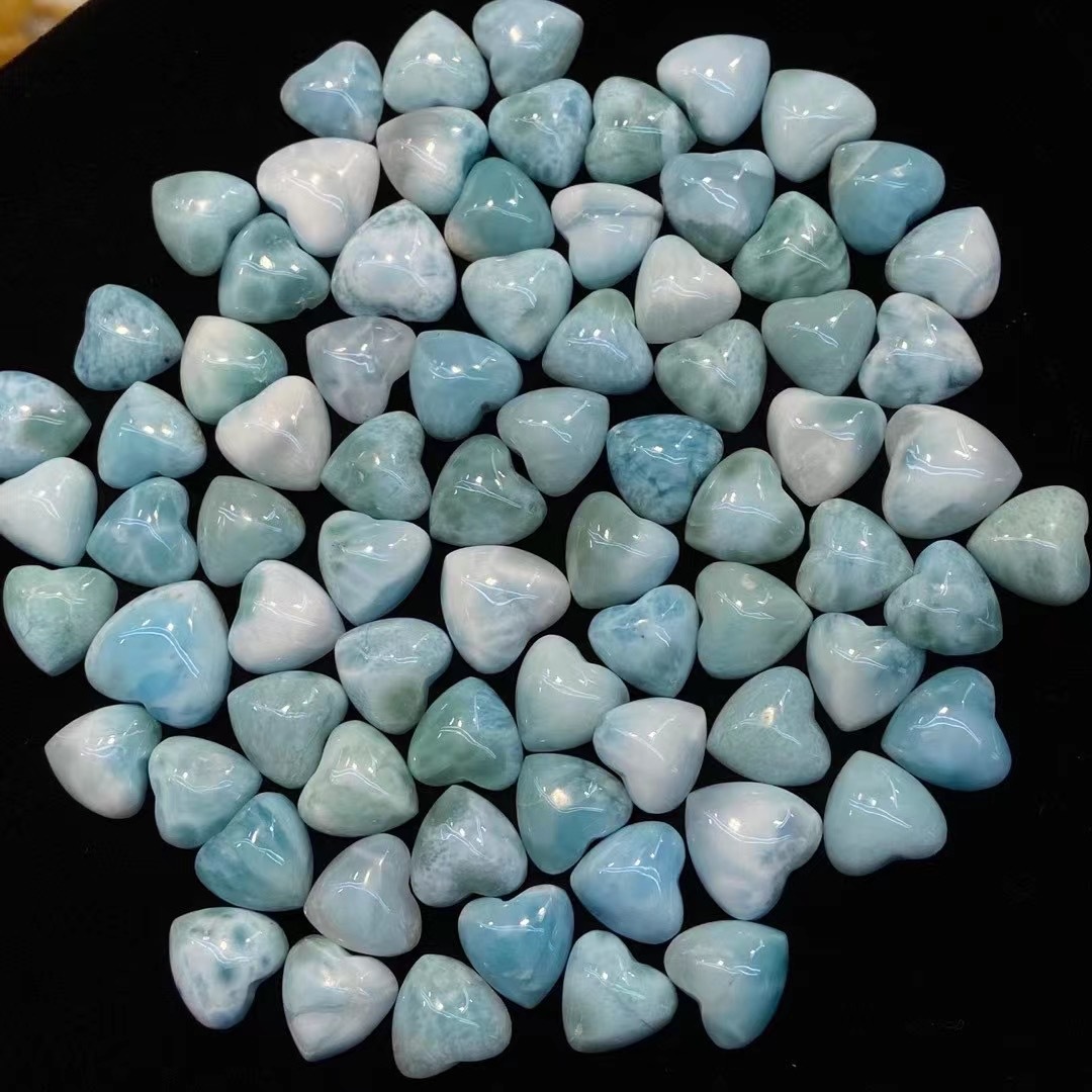 海纹石爱心裸石 晶体海水蓝色纹路清晰 海纹石爱心裸石 厂家批发