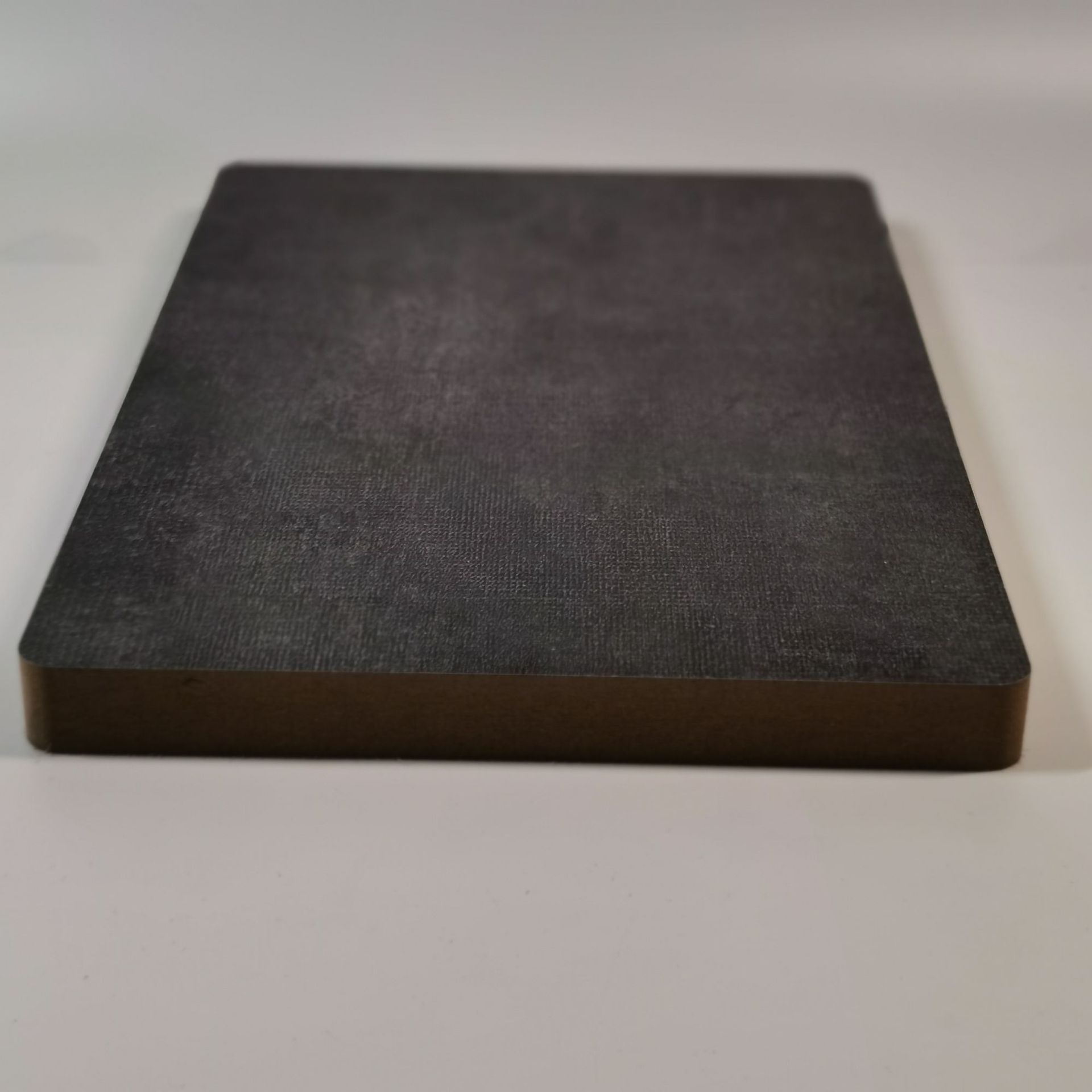 三胺纸贴面刨花板