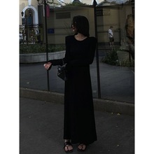 赫本风小个子黑色长袖连衣裙子2024春季新款女装露背高级感长裙
