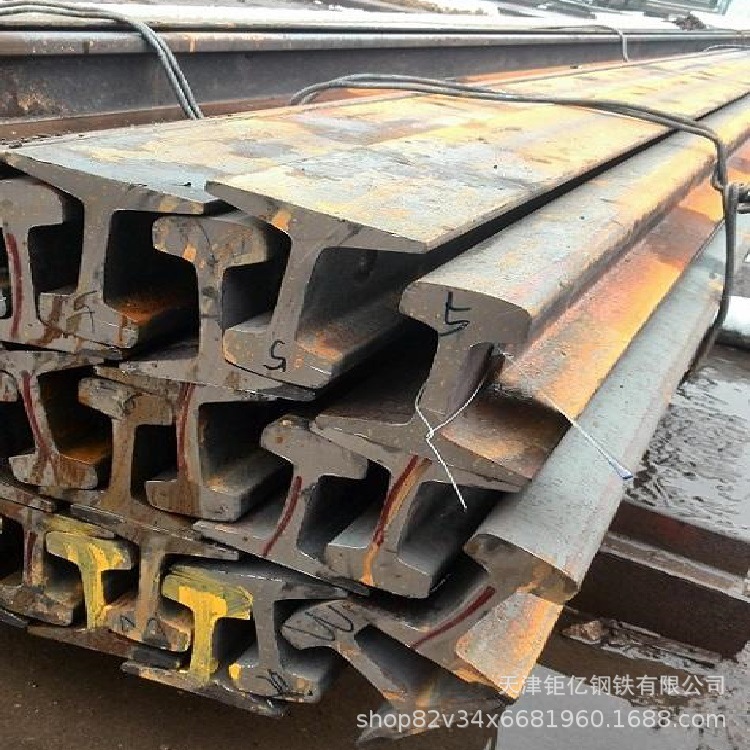 现货零售热轧24kg钢轨 地铁轨道q235行车轨道钢 轻轨轨道高铁钢轨