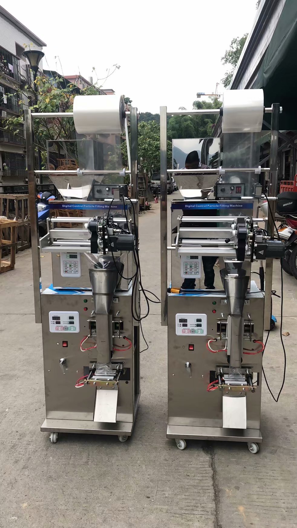 香油包装机 营养液包装机 蜂蜜定量自动液体灌装机