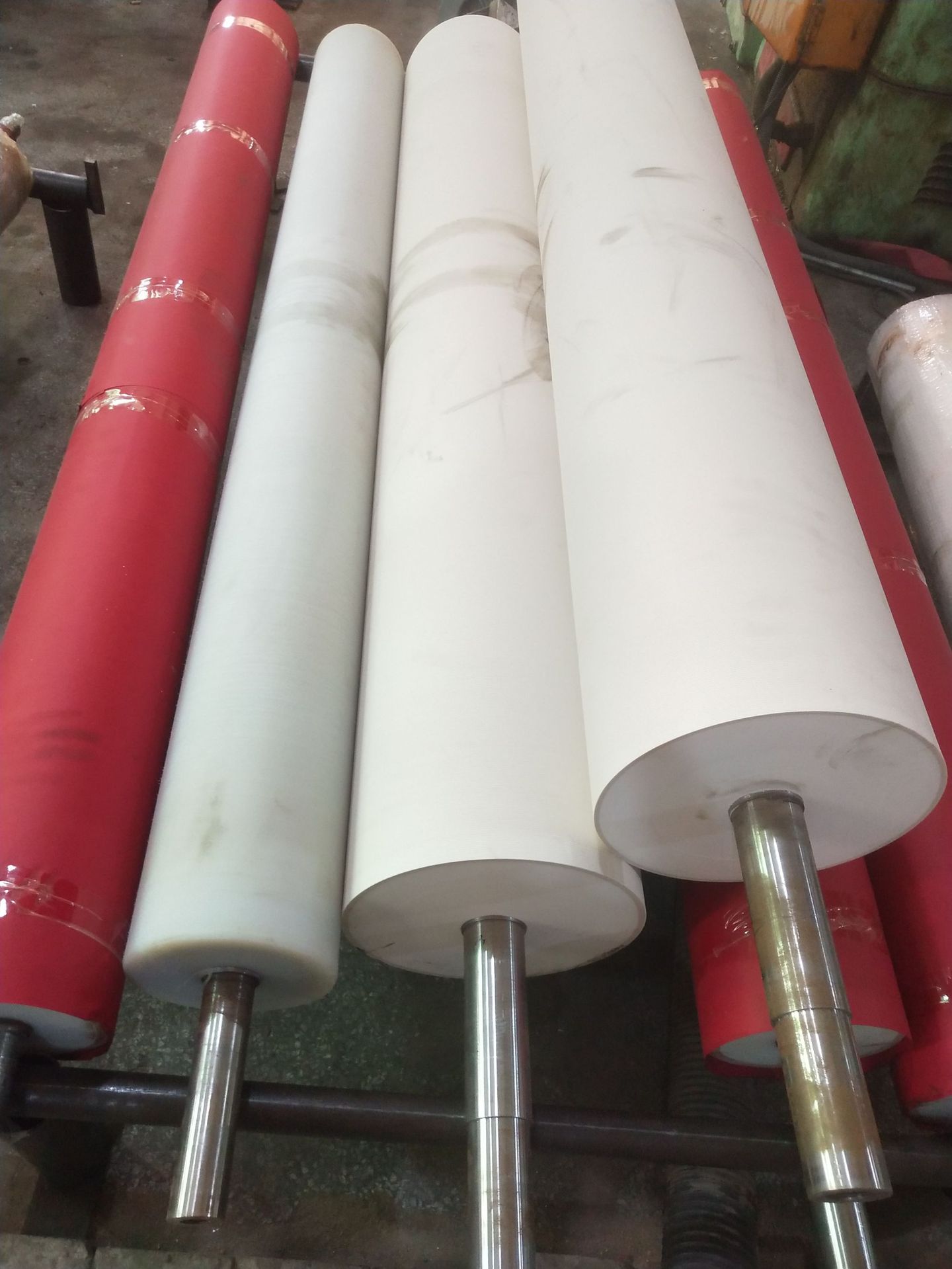 林冶橡胶辊 定制印刷机胶棍包胶滚筒橡胶辊硅胶轮包胶辊 胶辊