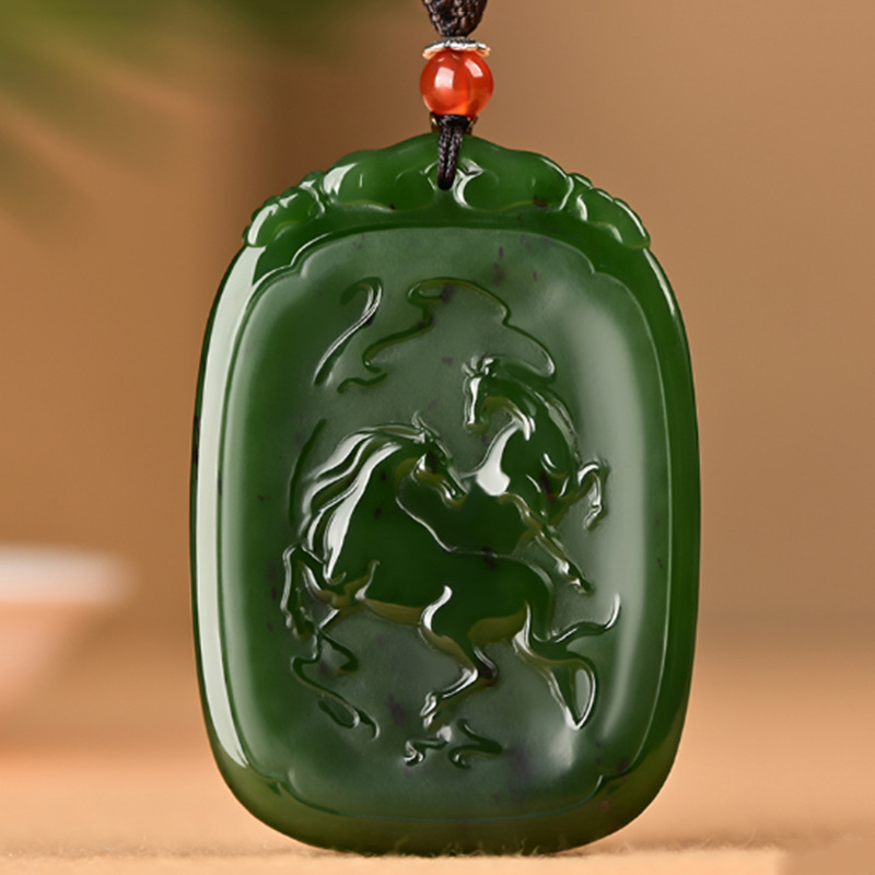 和田玉马牌吊坠碧玉十二生肖马属马玉坠马到挂件项链玉佩玉石