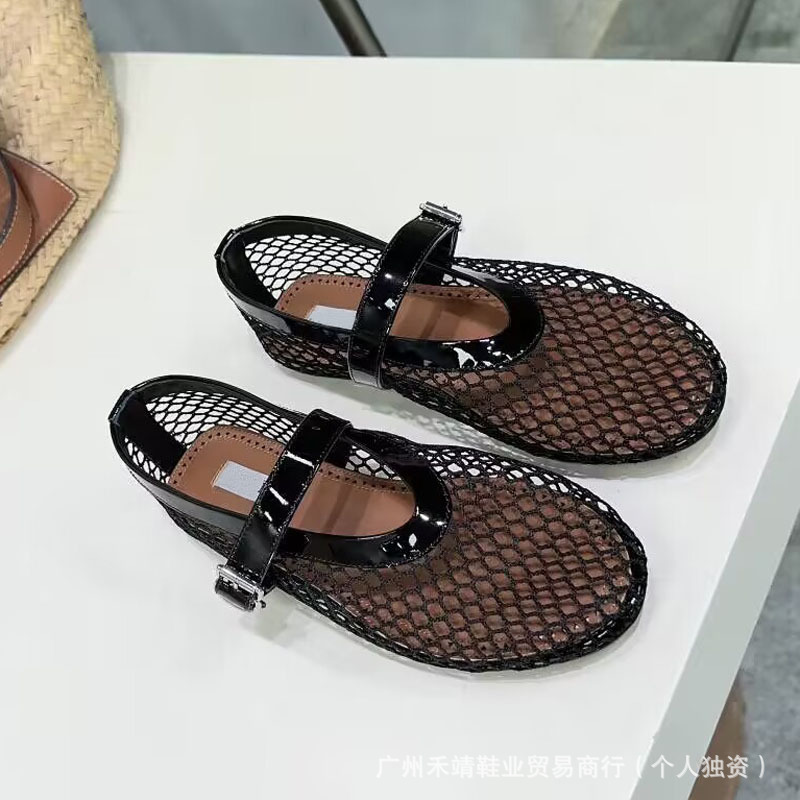 2024春夏新款渔网镂空圆头皮带扣透气轻便平底单鞋女士时尚舒适