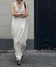 夏季新款设计师款奶白色气质小众无袖背心连衣裙正反两穿长裙宽松