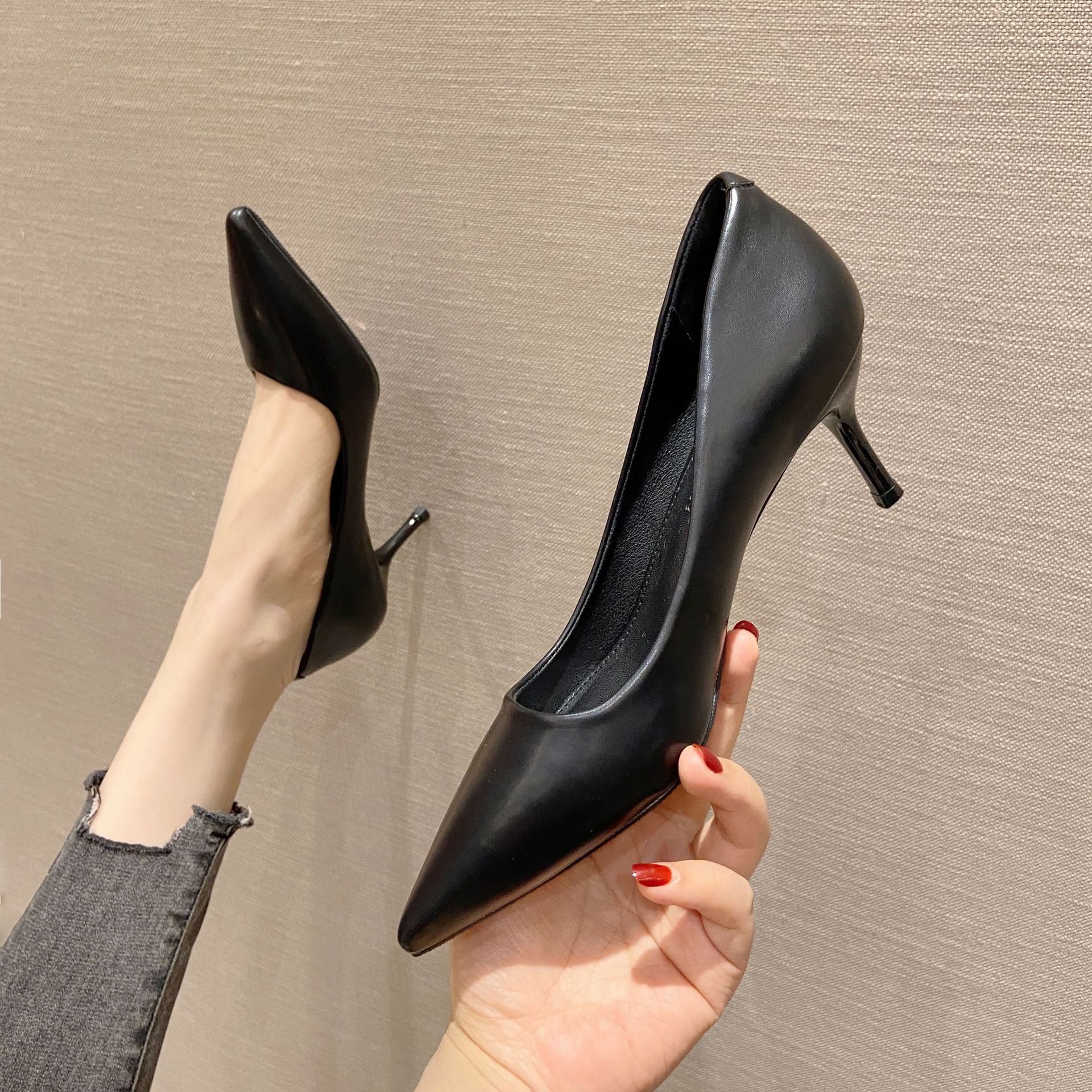 0成交230双相似复古玛丽珍鞋女粗跟圆头漆皮高跟2022春季英伦t型带