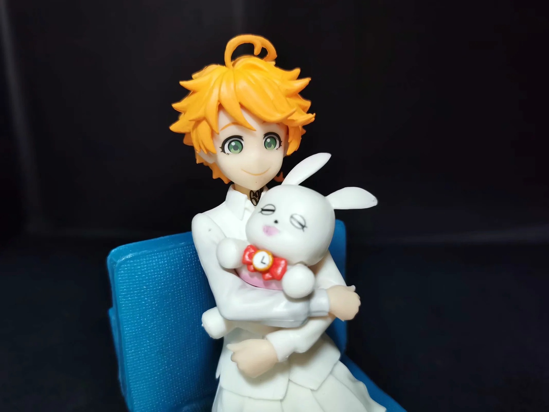 约定的梦幻岛 诺曼 雷 艾玛 景品 坐姿沙发 盒装手办公仔摆件