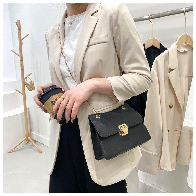 Women's Chain Handbag Square Pouch 2021 New Fashion Spring/Summer Simple and Fashion Women Bag Shoulder Messenger Bag for Women