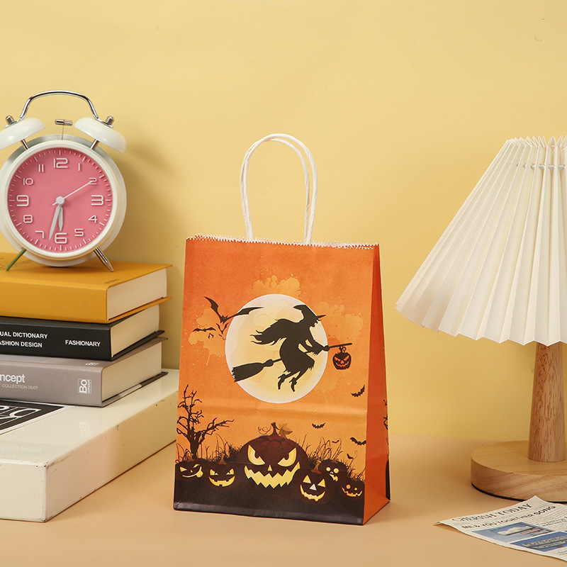 Spot Goods Packaging Bag Made of Kraft Paper Can Be Customized Halloween Series Gift Bag Wholesale Party Birthday Packaging Bag